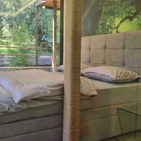 Bed & Breakfast Charlie 3*
