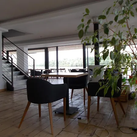 Charlie Bed & Breakfast