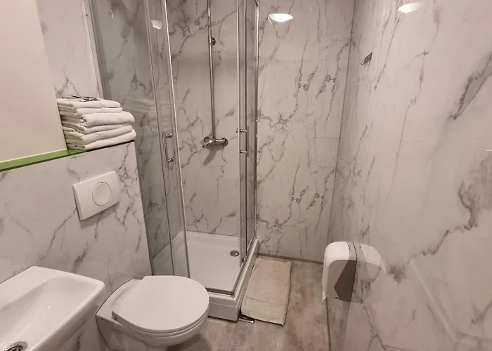 Charlie Bed and Breakfast Βελιγράδι